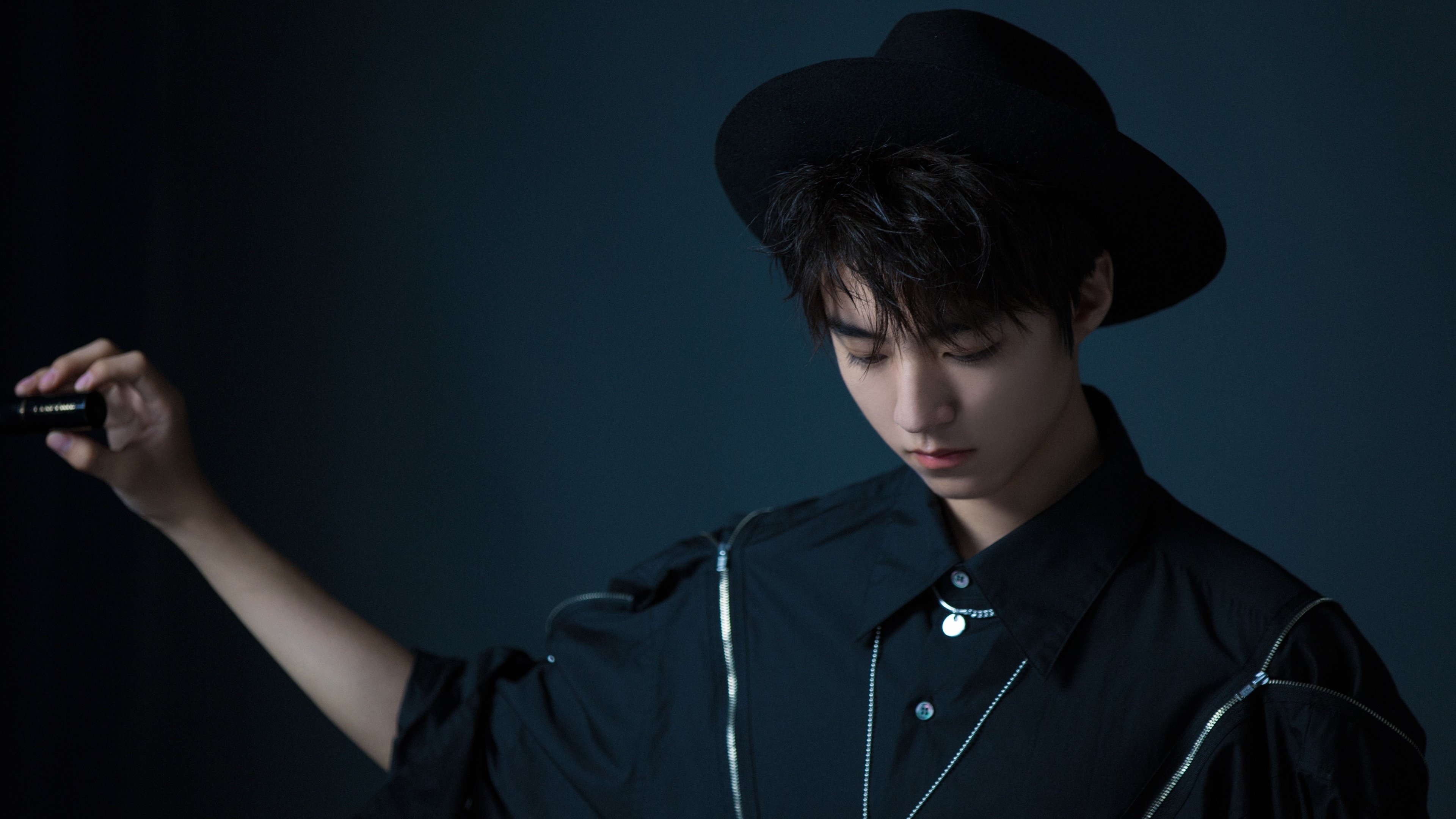 喀麦隆战舞中的曼城节奏，阿坎吉，那个带来原力的陌生人