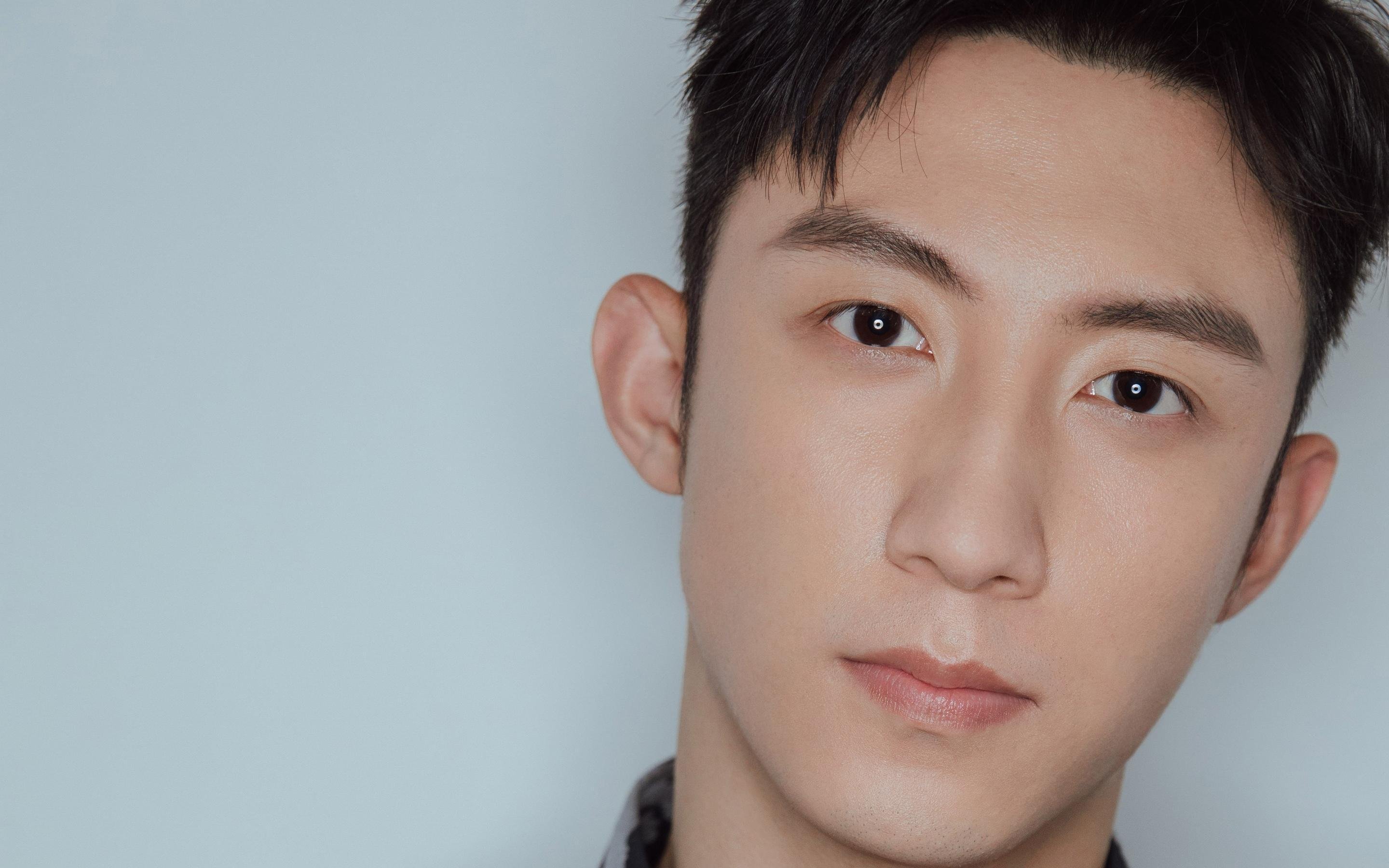 单节风暴！文班亚马封王之夜，老鹰三节打崩热火让悬念彻底消失