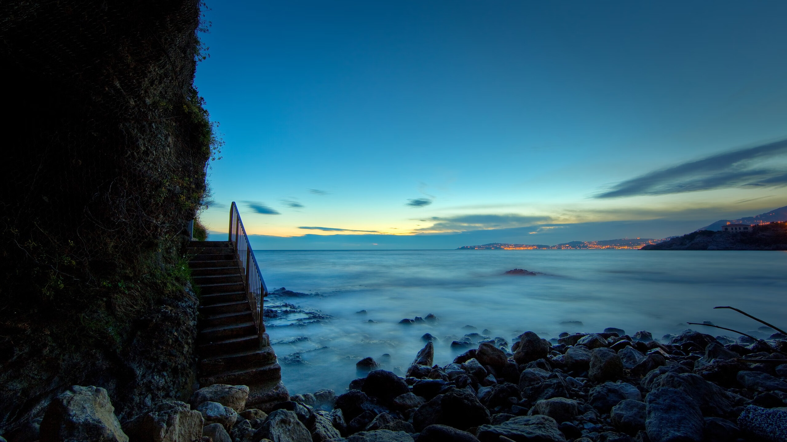 硬仗之王的加冕礼，C罗率皇家社会传奇对决巴西