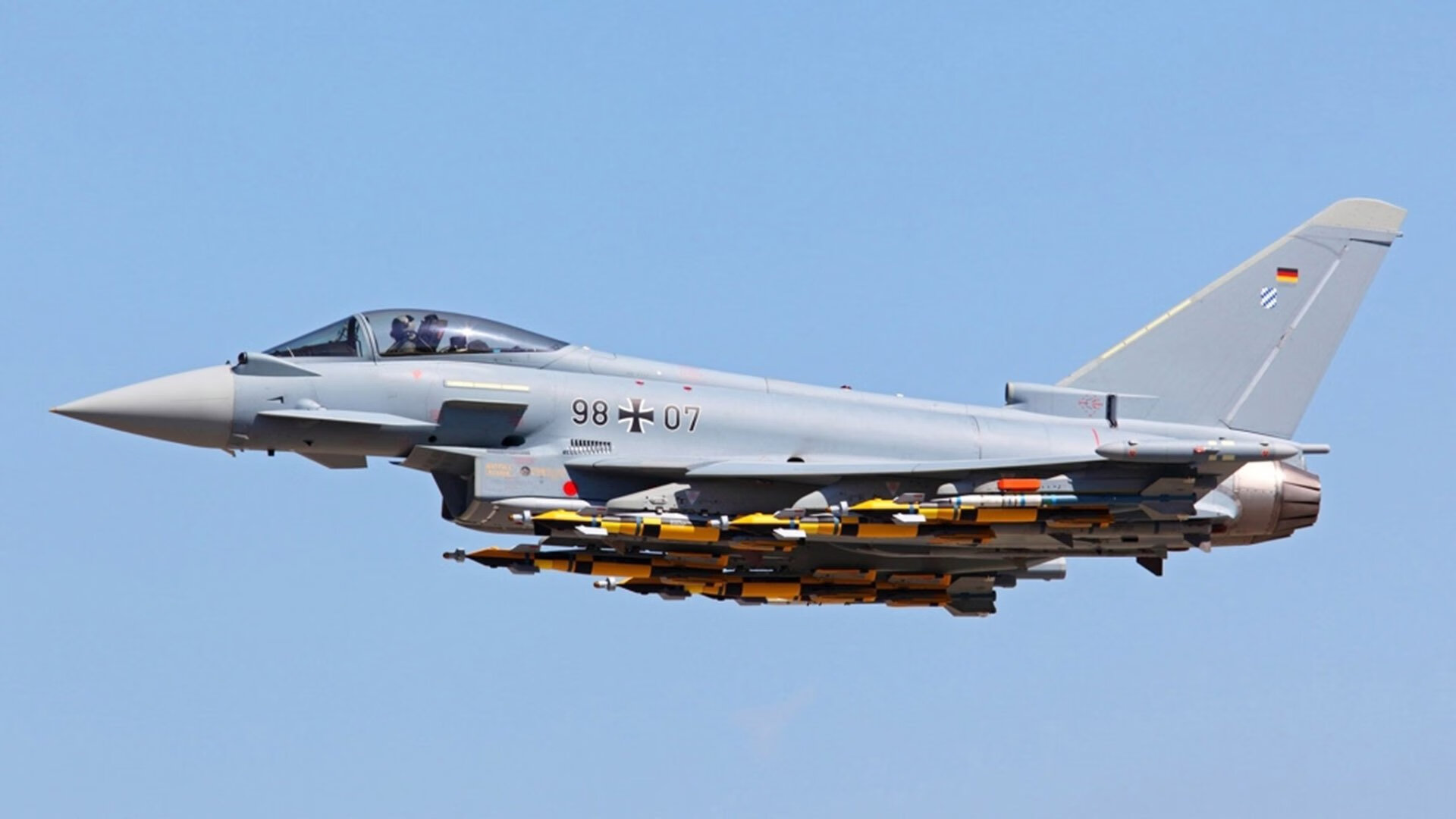 爱游戏在线-冰与火之歌，厄瓜多尔掀翻芬兰，莱万孤星闪耀却难救主