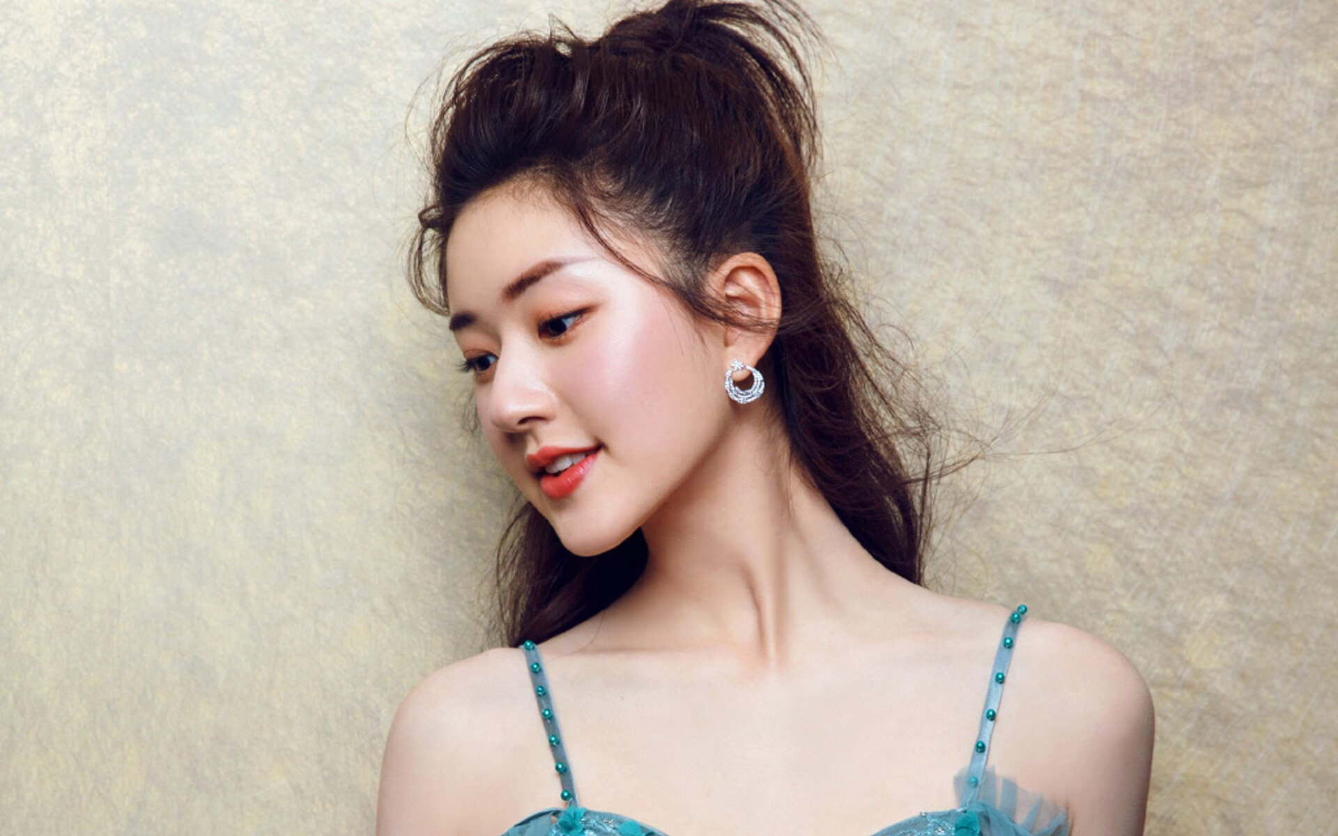 爱游戏官网-东决淬火夜，利拉德的戴表时刻与扛起全队的真正含义