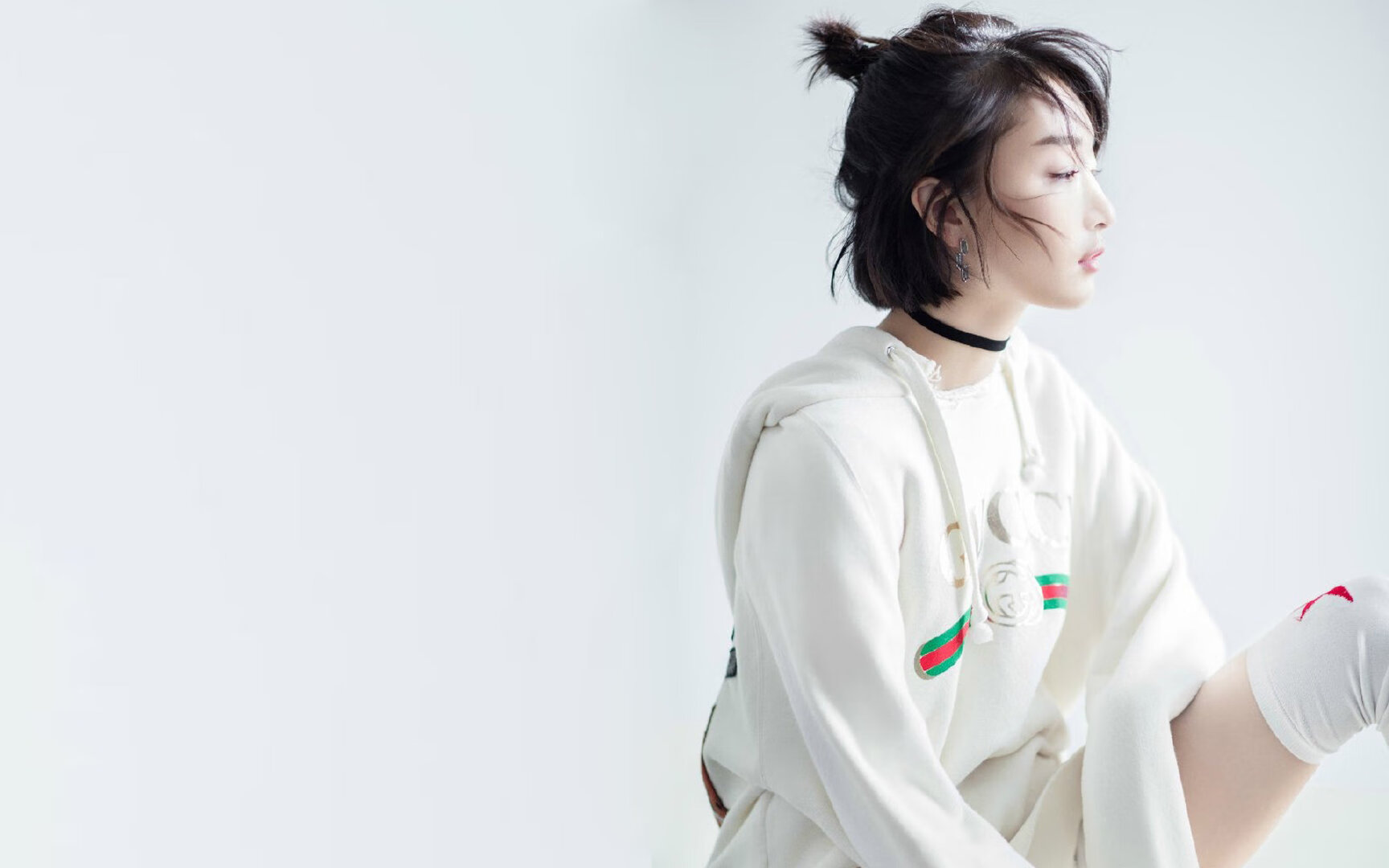 从嘘声到神话，38岁皮克连过五人，沙特一波带走阿尔及利亚的封神之夜