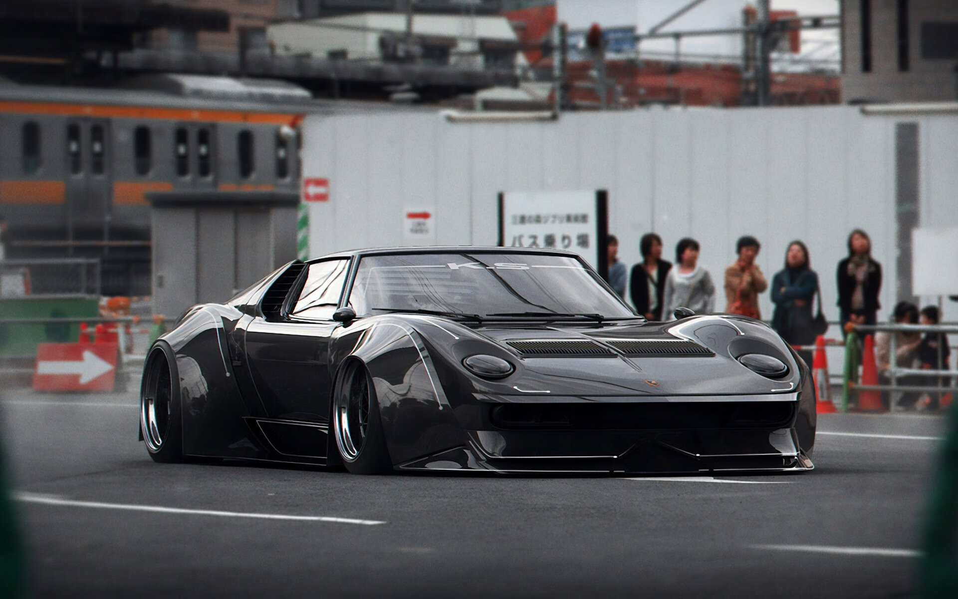 逆转方向盘，当利拉德在赛道边线接管比赛