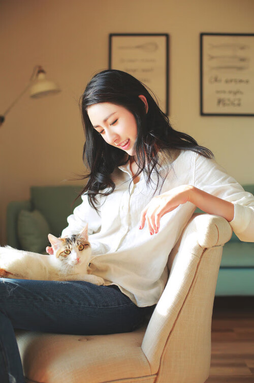 爱游戏官方-金玟哉，从开罗城垛到几内亚荣耀的守护神