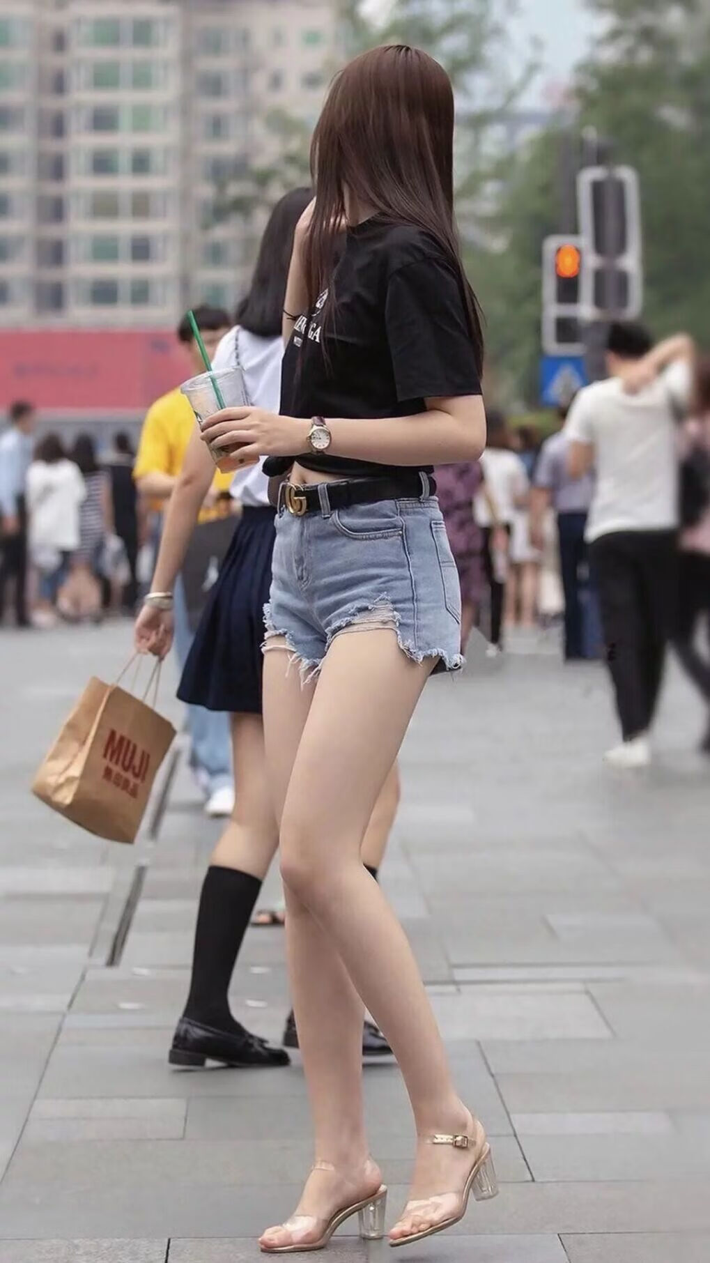 爱游戏官方-最后三秒的弧光，当德布劳内的致命一击撕裂2026世界杯的沉默